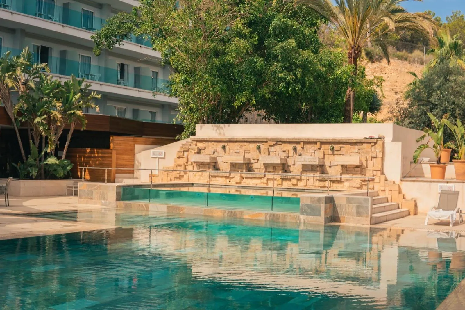 Hotel Bahia Del Sol Santa Ponsa 4*,