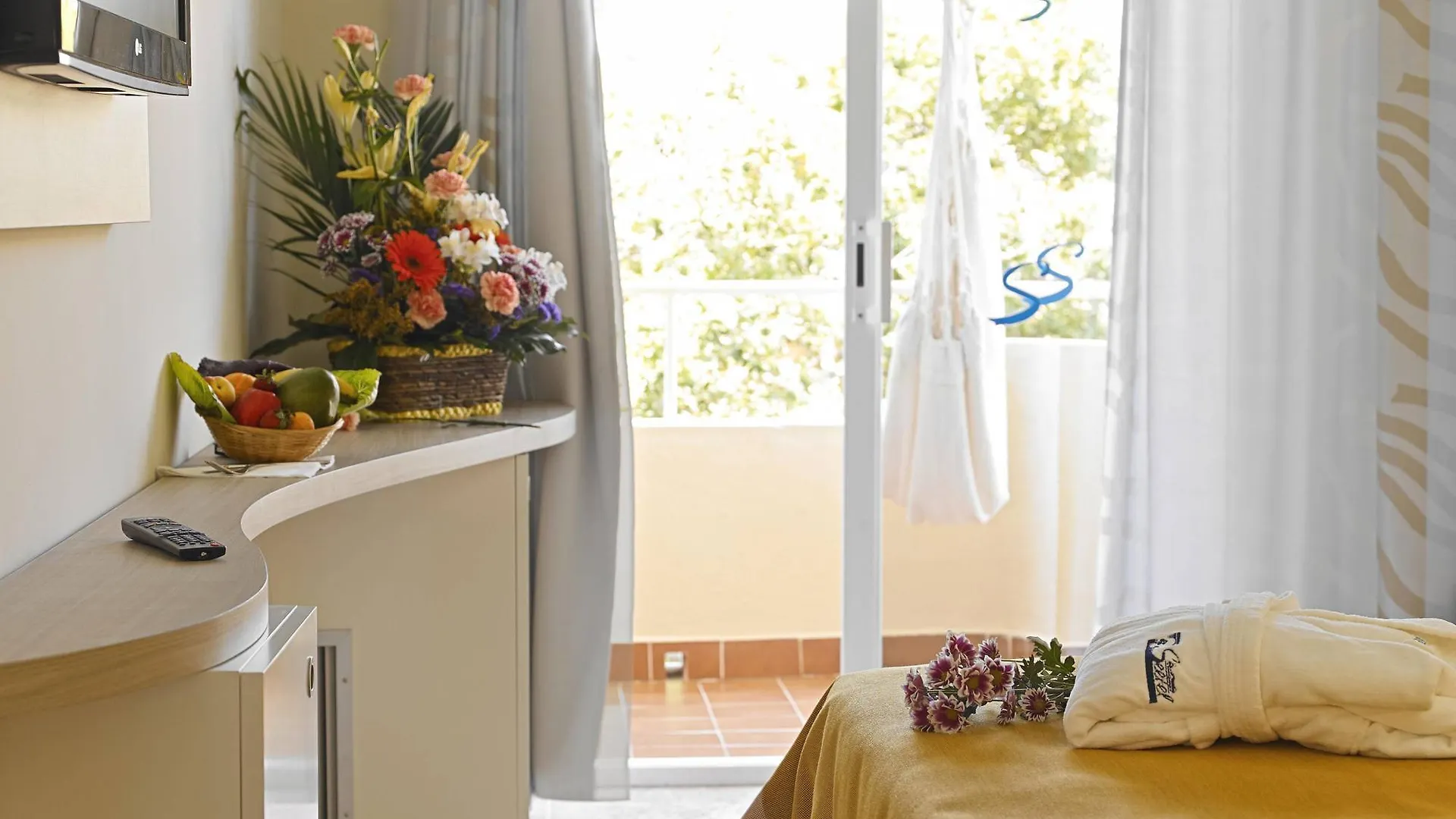 Hotel Bahia Del Sol Santa Ponsa 4*,  Spain