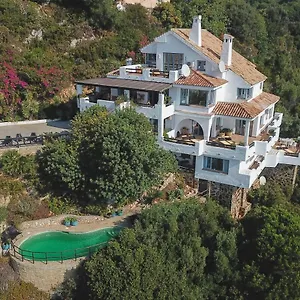 Casa de hóspedes Muse ****