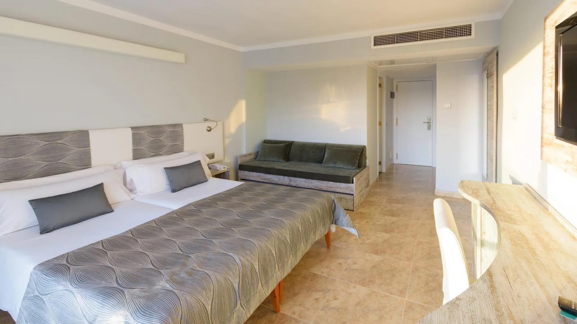 ****  Hotel Bahia Del Sol Santa Ponça Španělsko