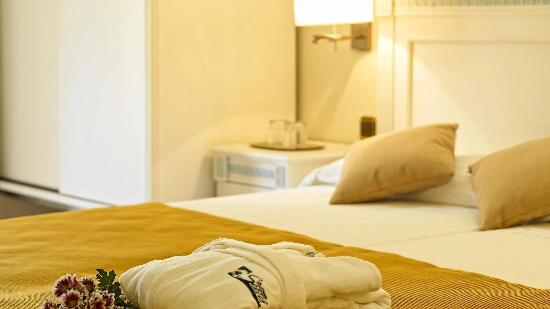 Hotel Bahia Del Sol Santa Ponça 4*,  Španělsko